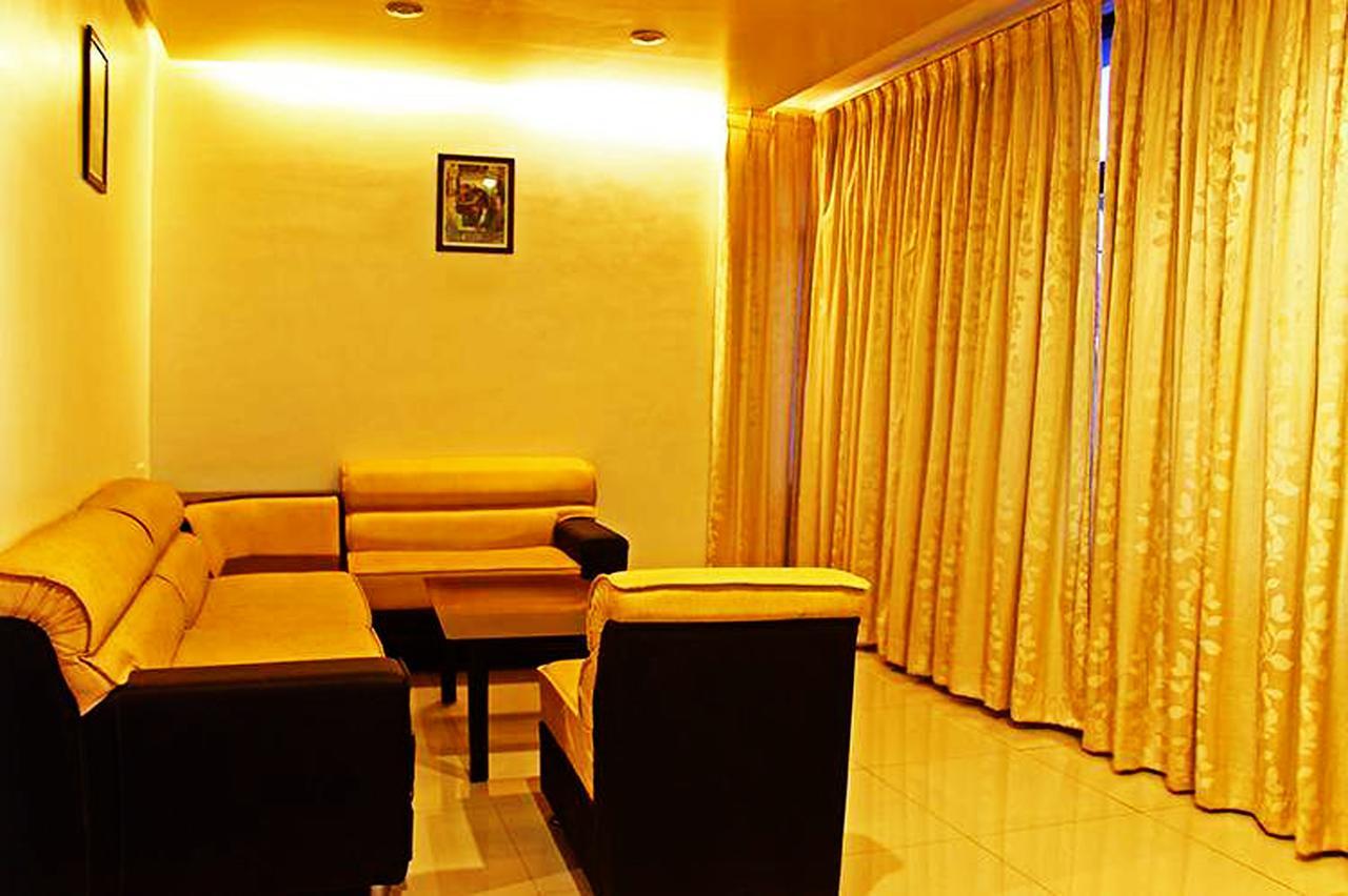 Cotton County Club And Resort Hubli Extérieur photo