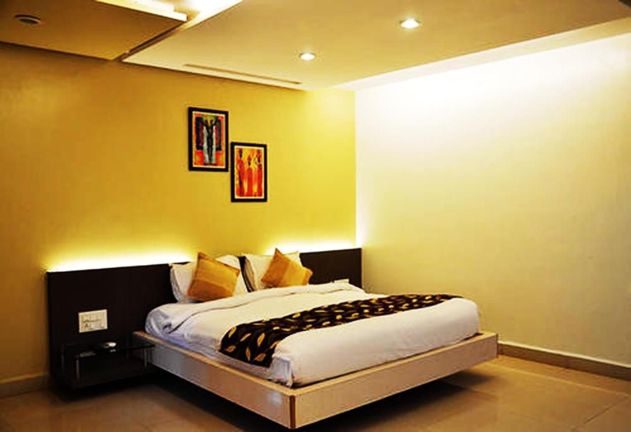 Cotton County Club And Resort Hubli Extérieur photo