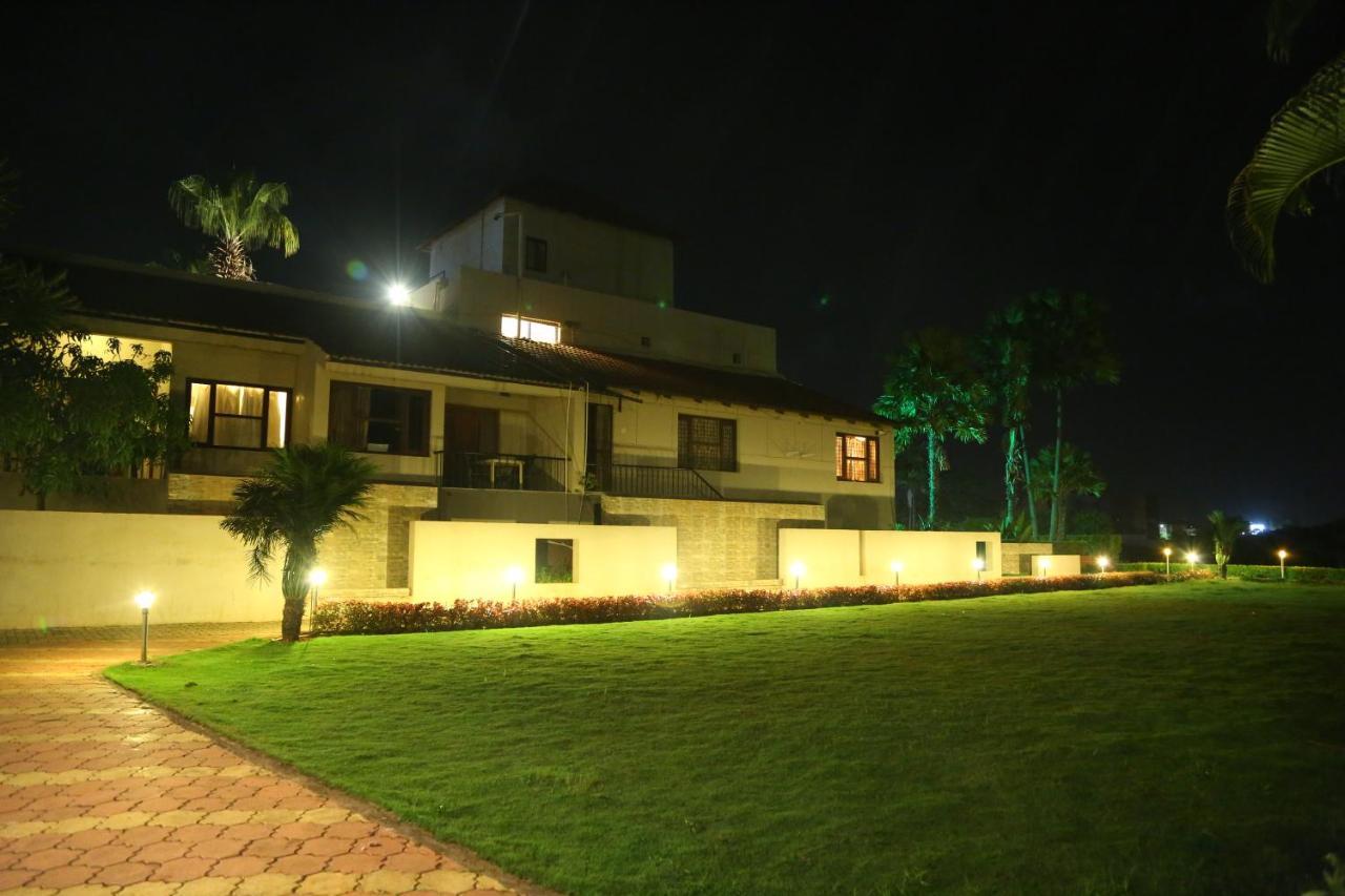 Cotton County Club And Resort Hubli Extérieur photo